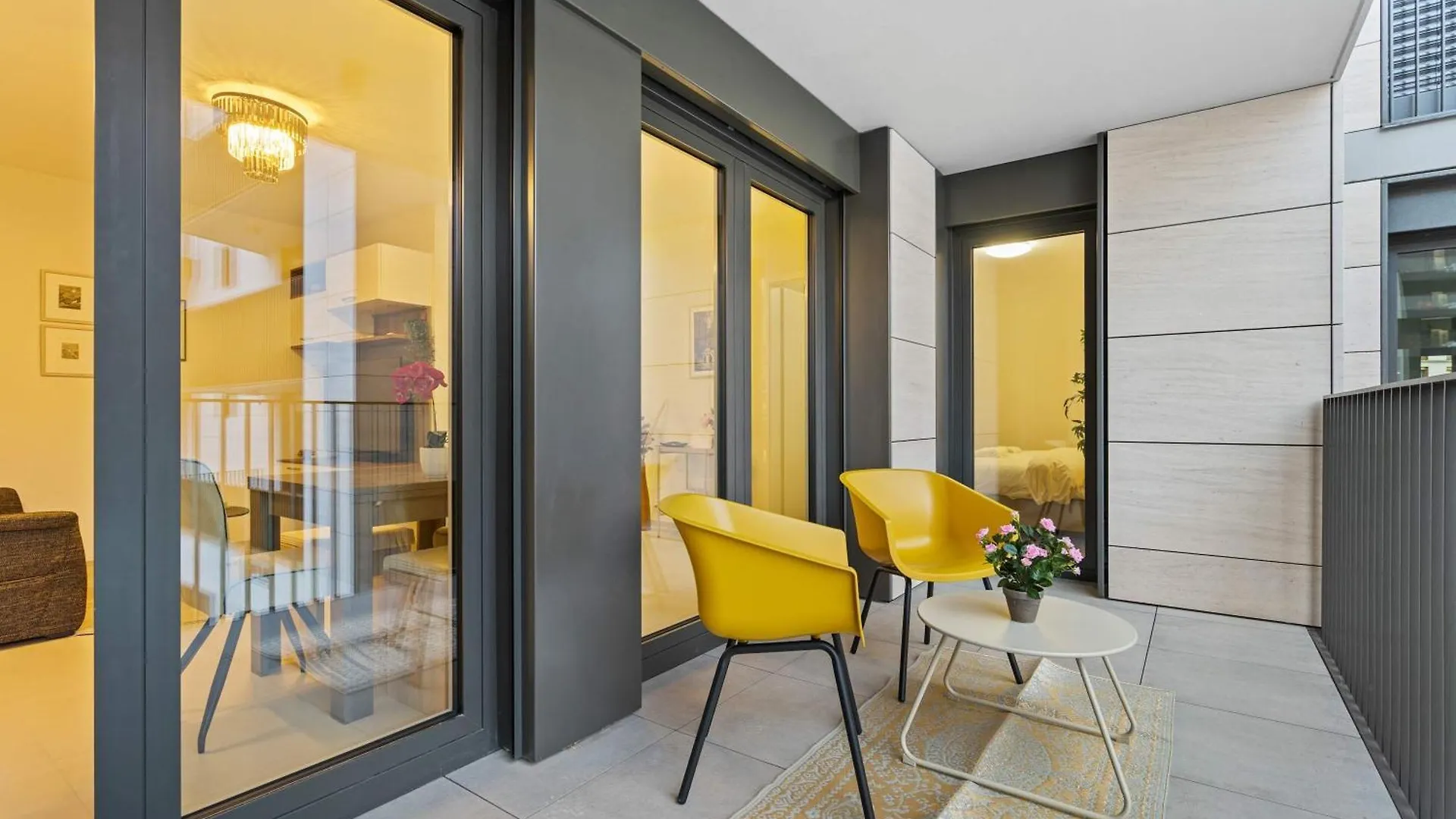 Apartment Stylish Apt With Balcony Wifi & Free Parking Luxembourg