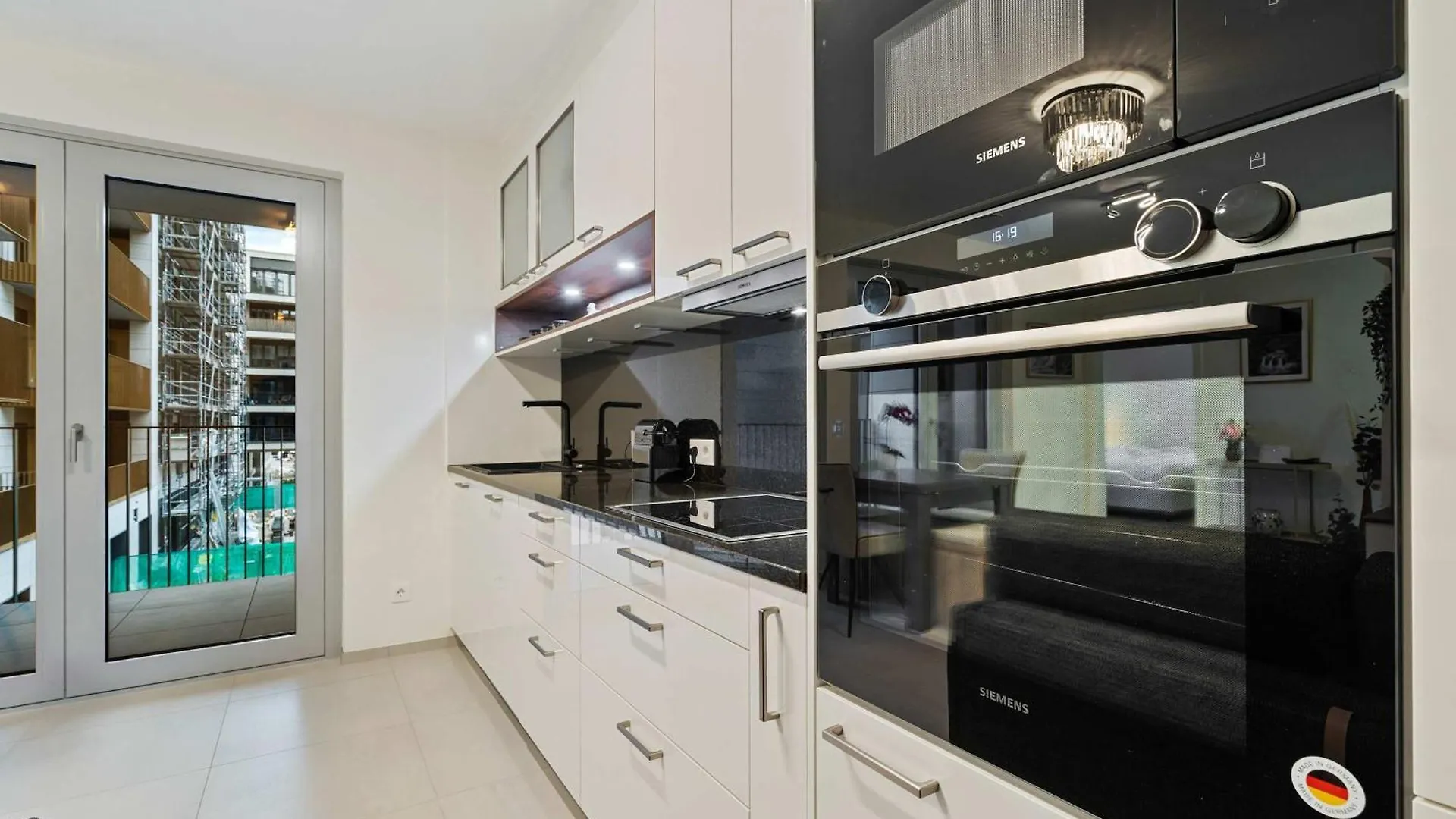 Stylish Apt With Balcony Wifi & Free Parking Luxembourg