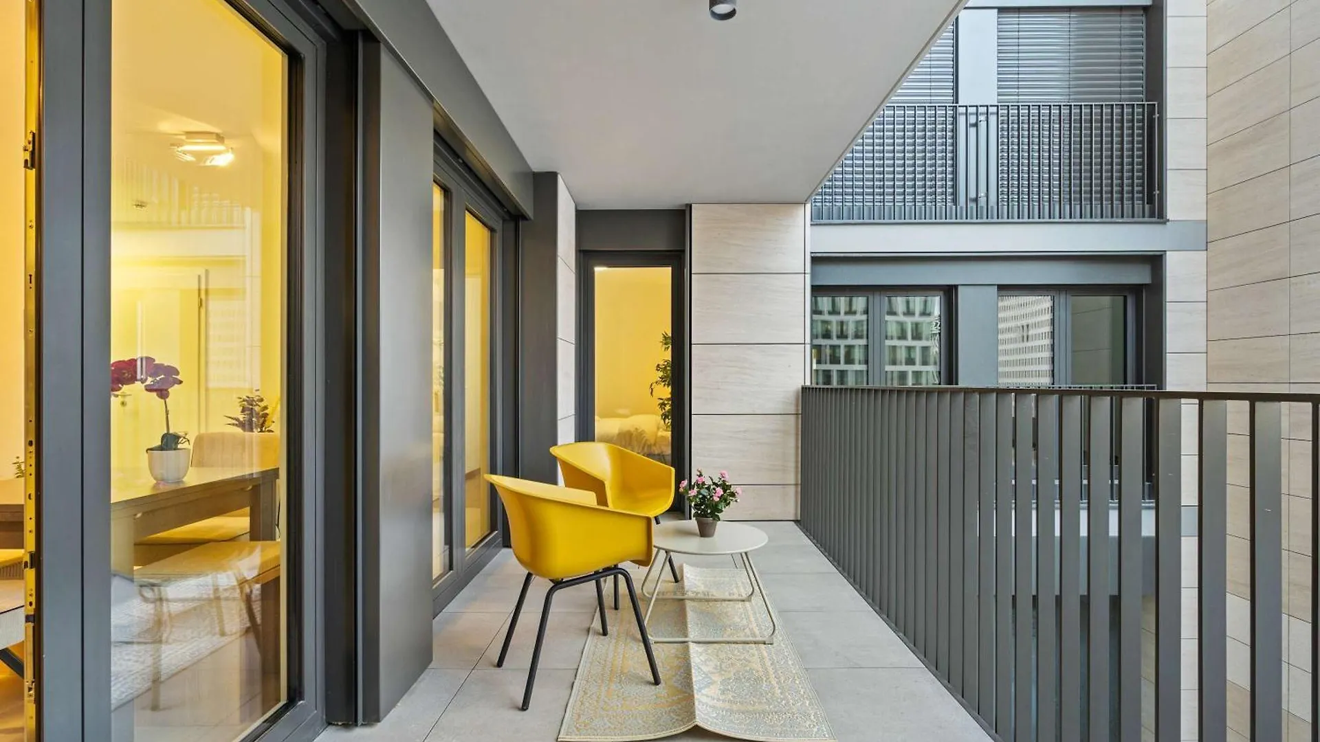Stylish Apt With Balcony Wifi & Free Parking Luxembourg 0*,  Luxembourg